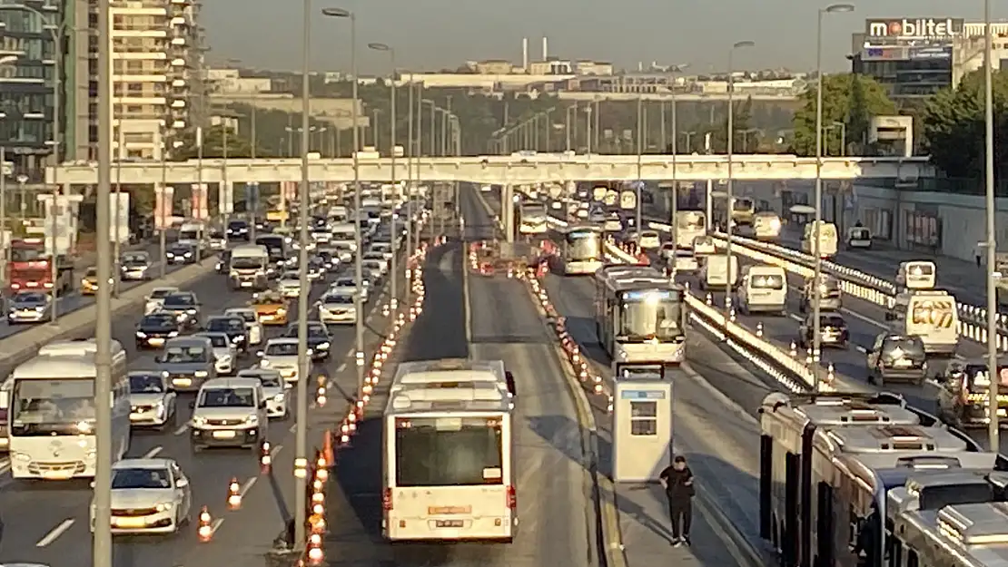 Okulların Açılması Trafik Yoğunluğunu Yüzde 55'e Çıkardı