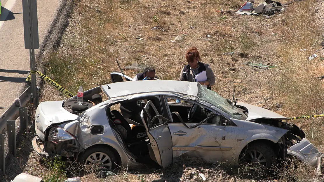 Otomobil Sulama Kanalına Devrildi: 1 Ölü, 3 Yaralı