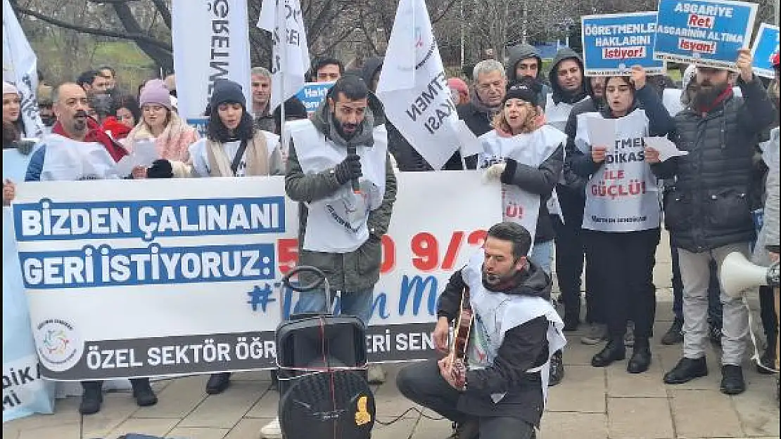 Özel sektörde çalışan öğretmenlerden 'taban maaş hakkı' yürüyüşü