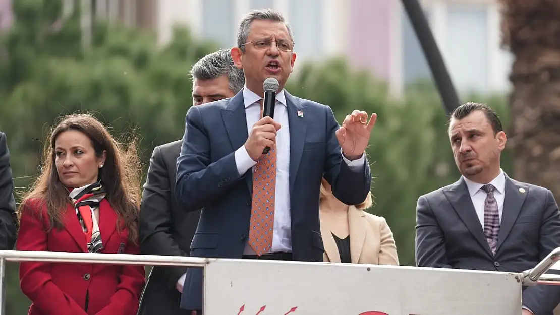 Özgür Özel Bedelli Askerlik Yapanları Hedef Aldı