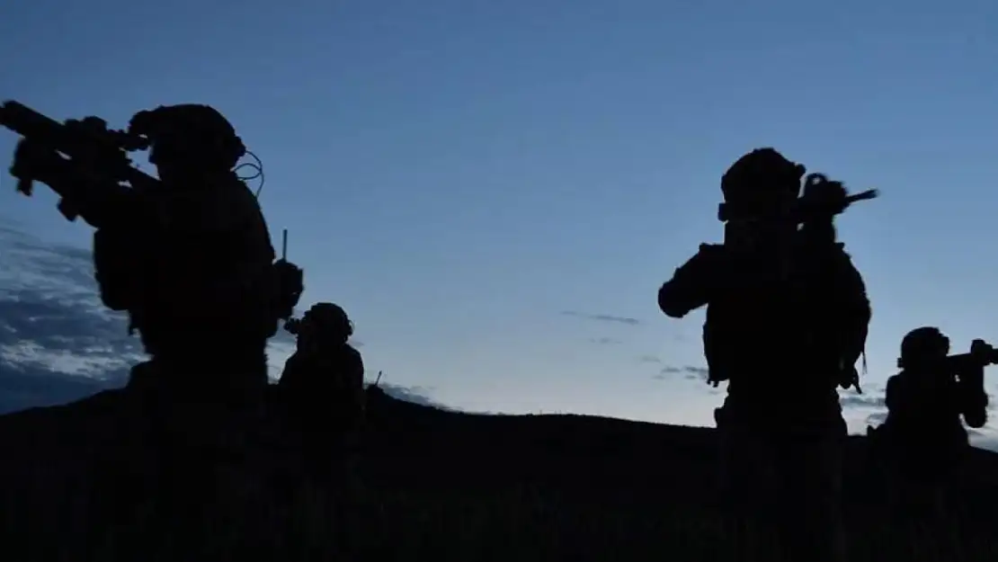 PKK'da Çözülme Devam Ediyor 2 Terörist Daha Teslim Oldu