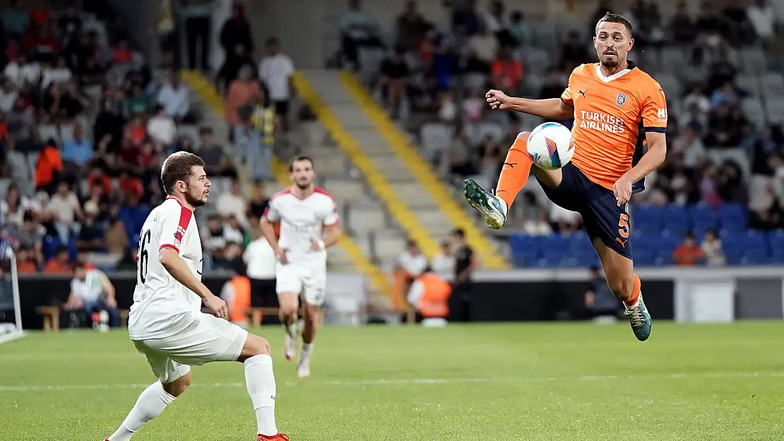 RAMS Başakşehir, Konferans Ligi'nde Play-Off'a Yükseldi!