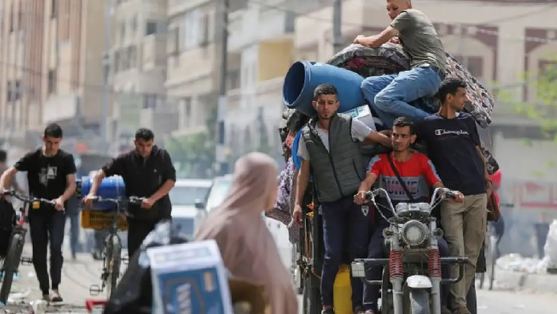 Refah'ta Mahsur Kalan Siviller Güvenli Olmayan Bölgelere Tahliye Ediliyor