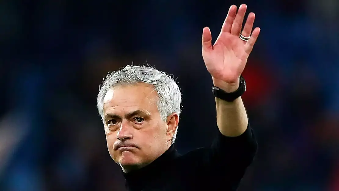 Roma, Jose Mourinho ile yollarını ayırdı