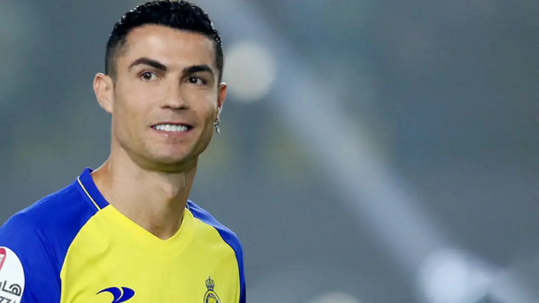 Ronaldo Galatasaray Fenerbahçe Maçını İzliyor mu?