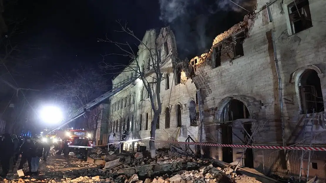 Rusya yerleşim bölgesini vurdu: 17 yaralı