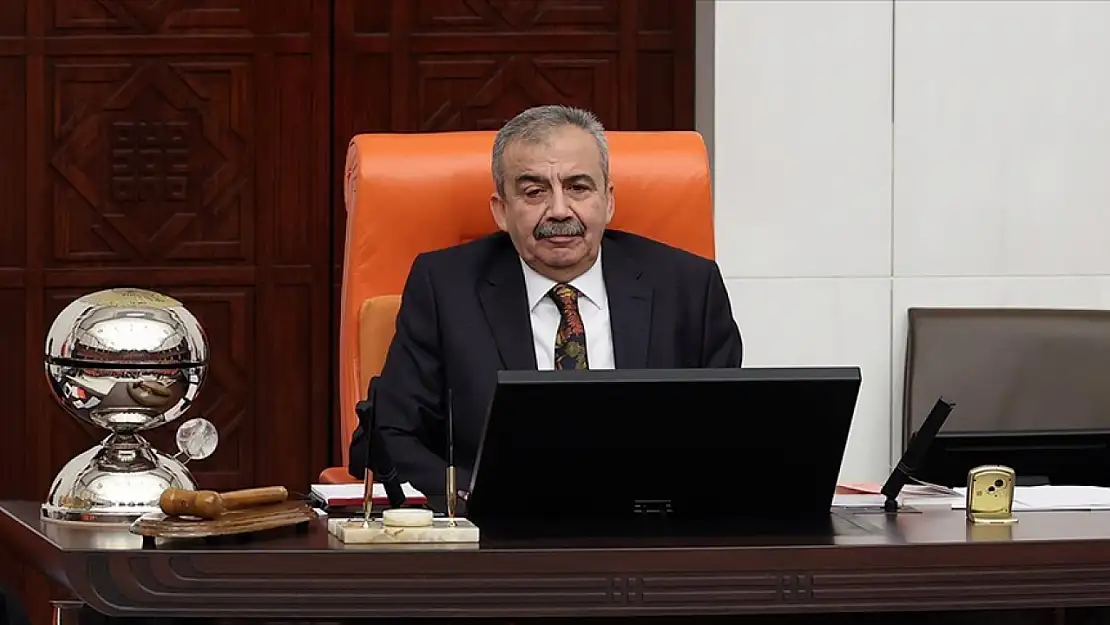 Sırrı Süreyya Önder Terör Örgütü PKK'nın Ateşkes Açıklamasını Değerlendirdi