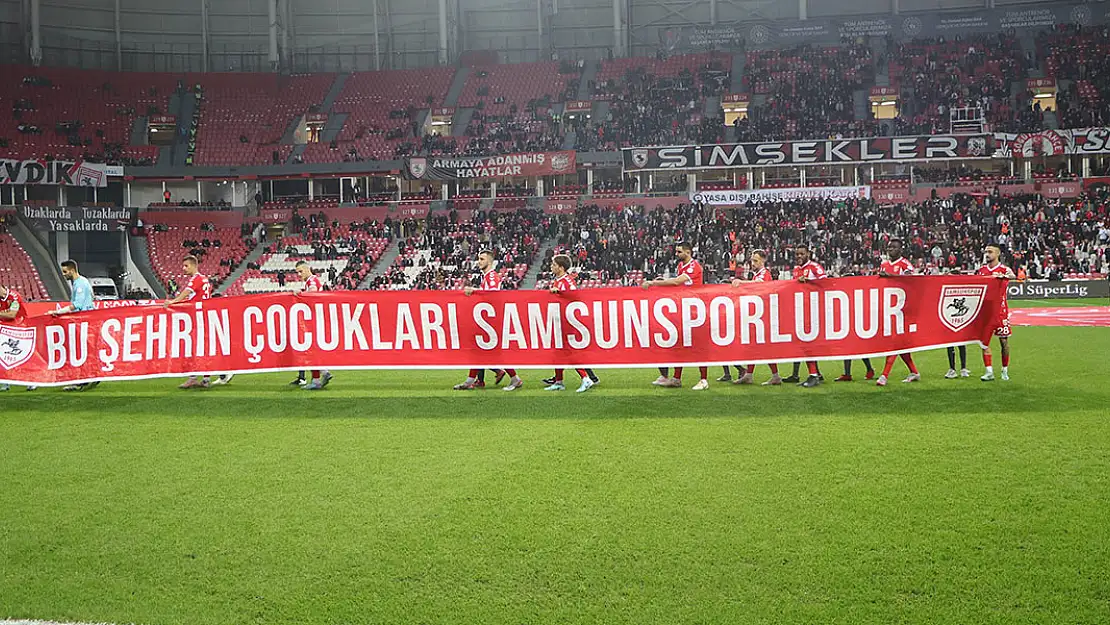 Süper Lig ekibinden sürpriz karar Fiyatları yarıya indirdi