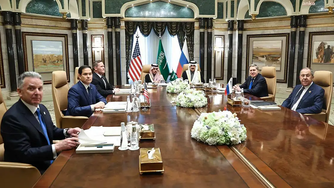 Suudi Arabistan'da Kritik Zirve! ABD-Rusya heyetleri ne görüşecek?