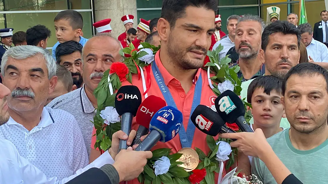 Taha Akgül, Altın Madalya Alamamasının Faturasını Hakemlere Kesti!