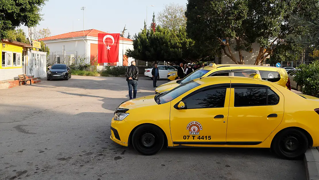 Taksi ücretlerinde indi-bindi tartışması