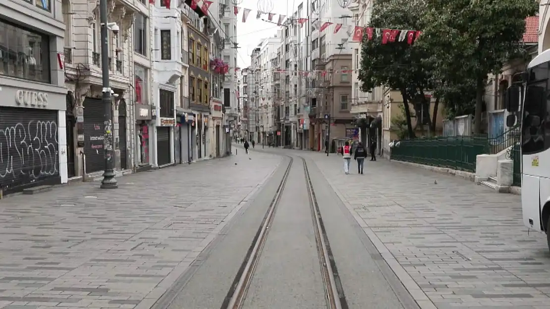 Taksim Esnafının İsyanı: Bizim İşçi Bayramımız Yok