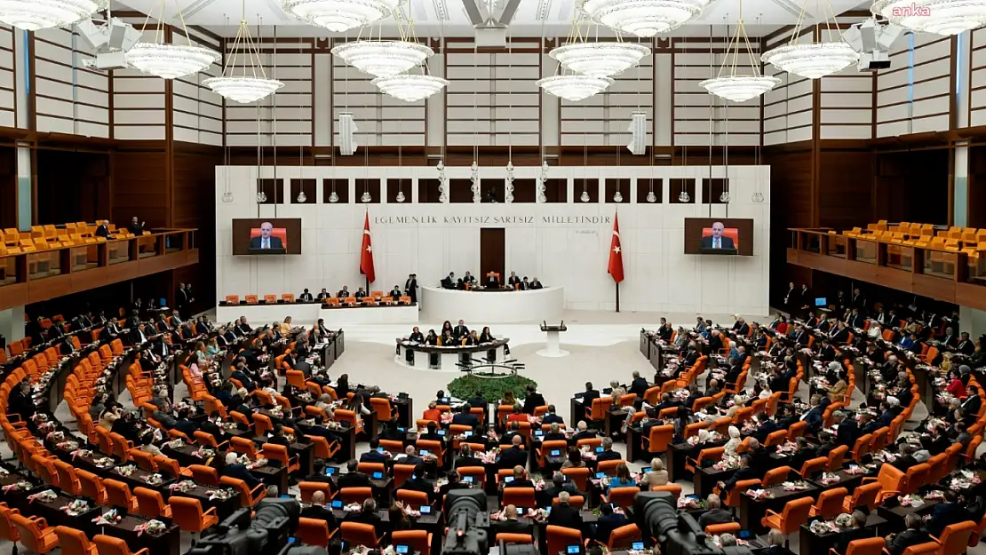 TBMM Genel Kurulu'nda Meclis Başkanlığı seçimi için oy kullanma işlemi başladı