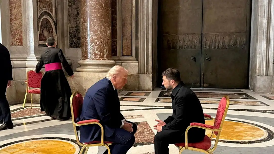 Trump ve Zelenskiy Papa'nın Cenazesinde Ne Konuştu?