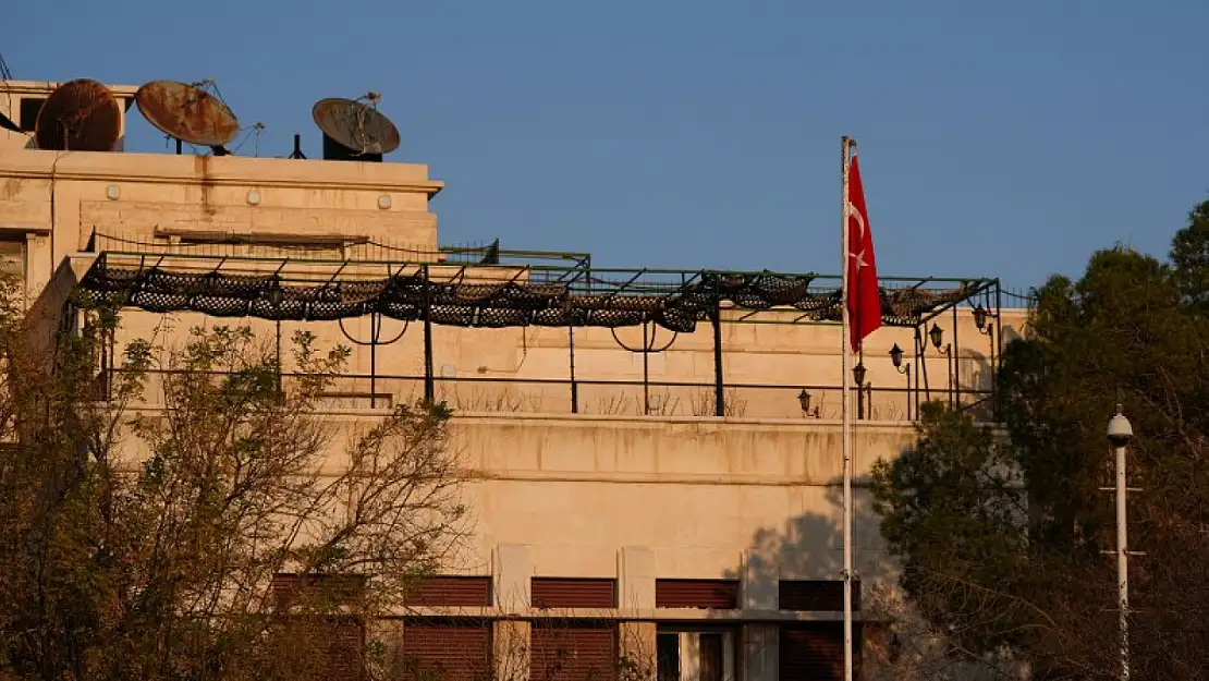 Türkiye'den Sonra Bir Ülke Daha Şam Büyükelçiliği'ni Faaliyete Geçirdi!