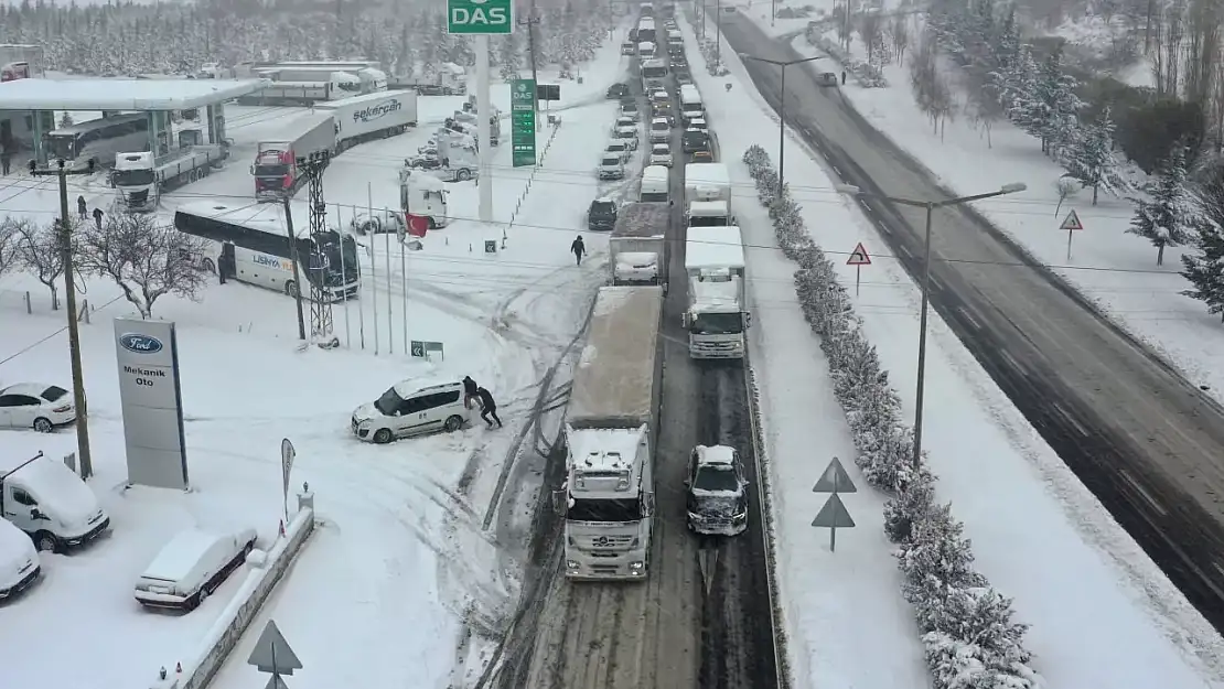 Üç ilde eğitime kar dolayısıyla ara verildi!