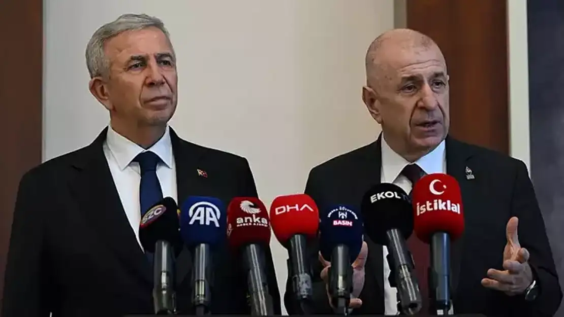 Ümit Özdağ, Mansur Yavaş'ı ziyaret etti