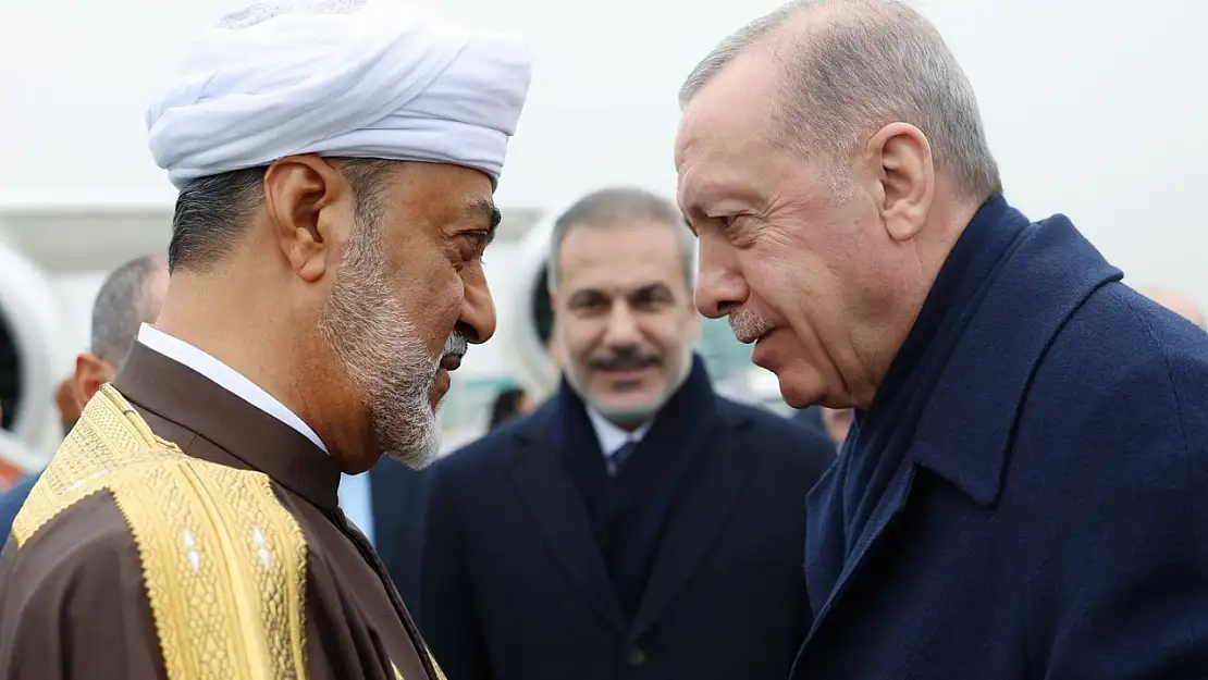 Umman Sultanı El Said'e Resmi Tören! Cumhurbaşkanı Erdoğan Havaalanında Karşıladı