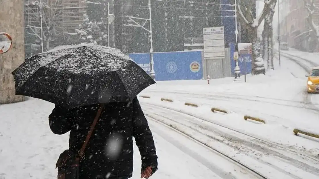 Yağışlar tüm yurdu esir alacak, kar geliyor