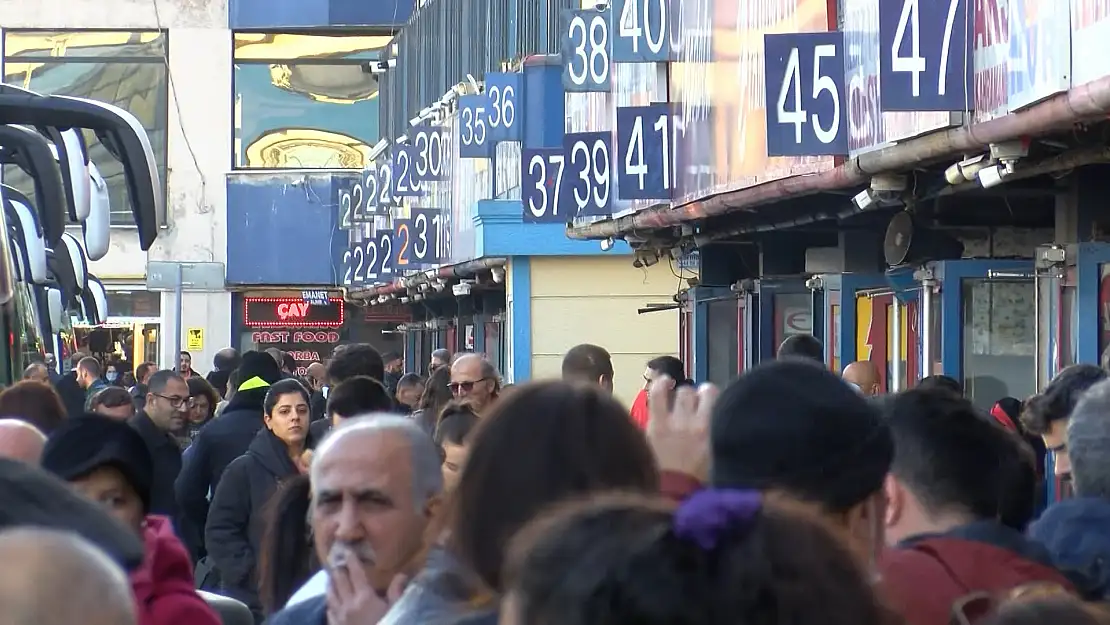 Yarıyıl tatili otogarları tıklım tıklım doldurdu