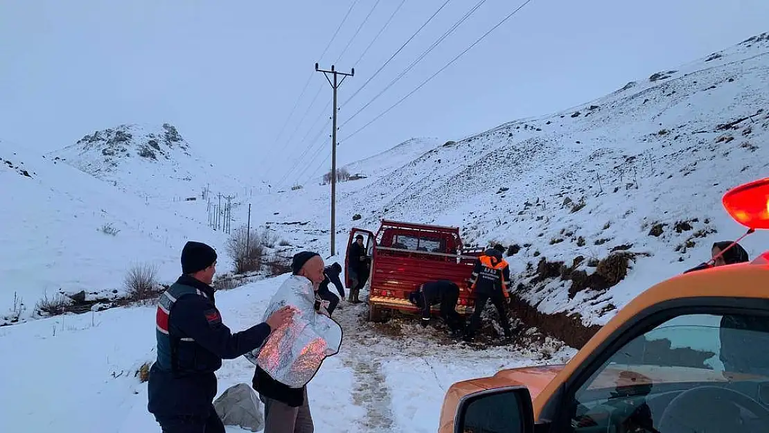 Yaylada mahsur kalanlar kurtarıldı