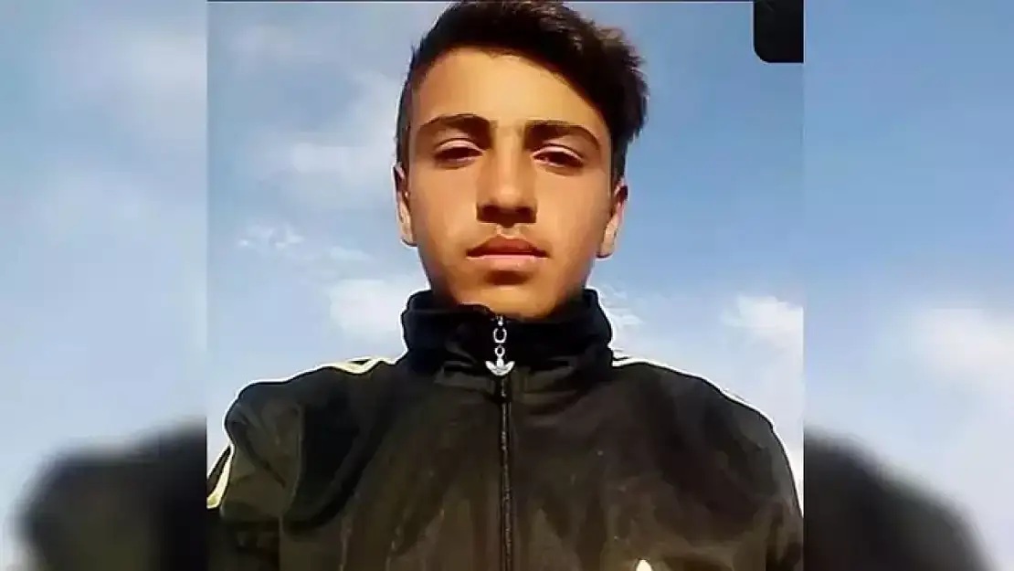 Yıldırım isabet eden genç hayatını kaybetti