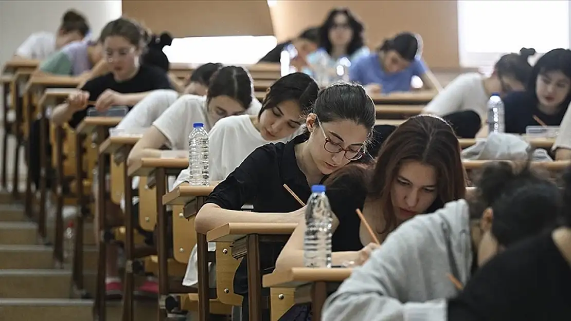 YKS Maratonu Yarın Başlıyor! 2 buçuk milyondan fazla kişi katılacak