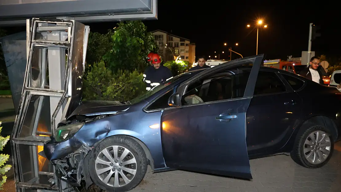 Zincirleme Kaza Yapan Alkollü Sürücüden İlginç Teklif: Polis Çağırmayın