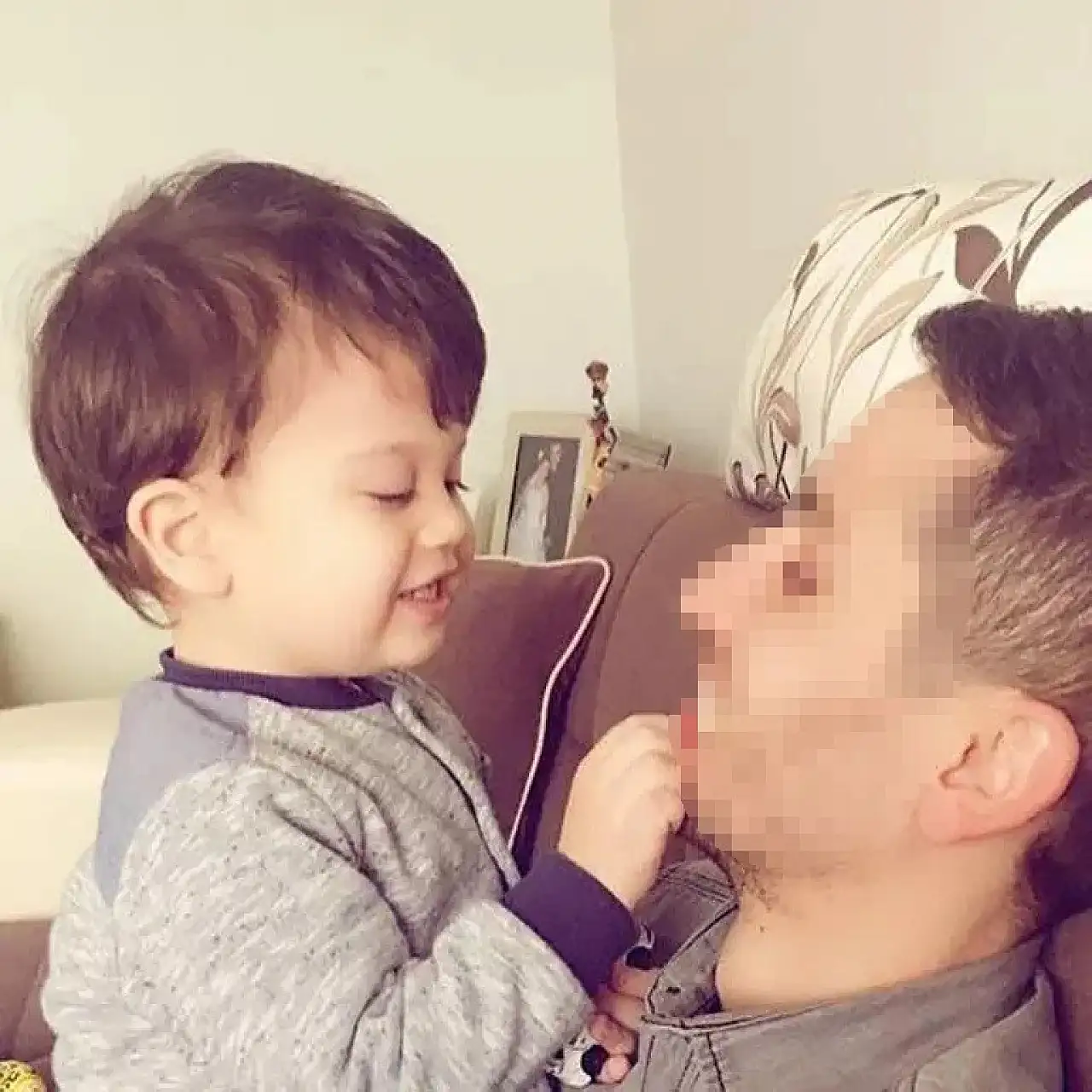 Eşini ve oğlunu öldüren şahıs bıçakla intihara kalkıştı