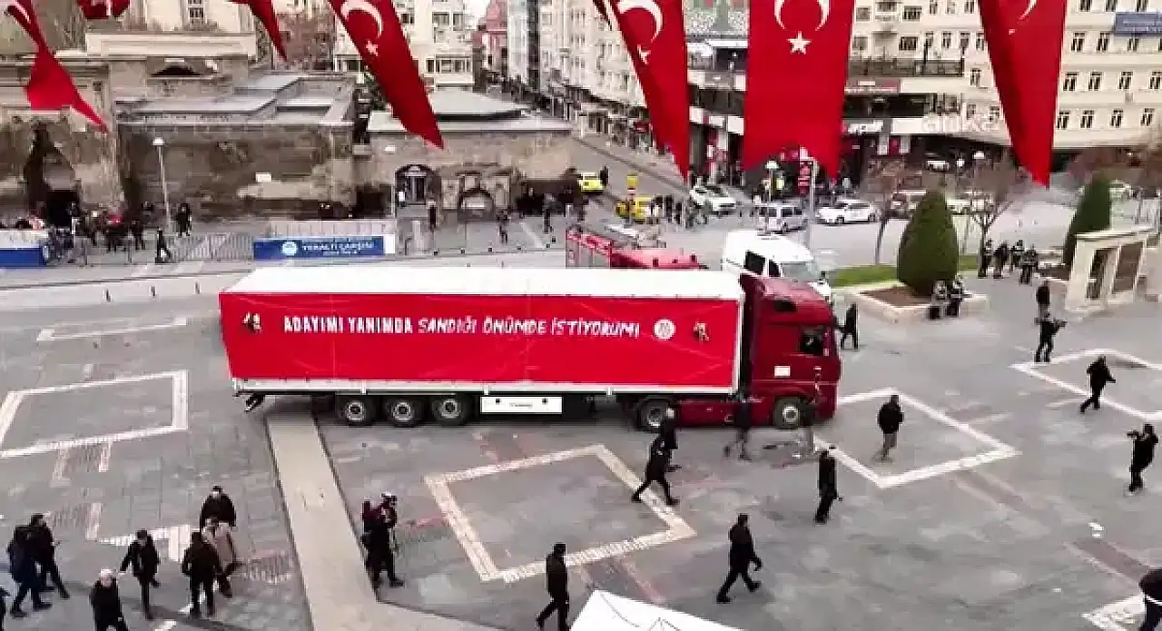 Özgür Özel İlk Kez Açıkladı, İBB Davasında Bir Gizli Tanık Daha Çekildi