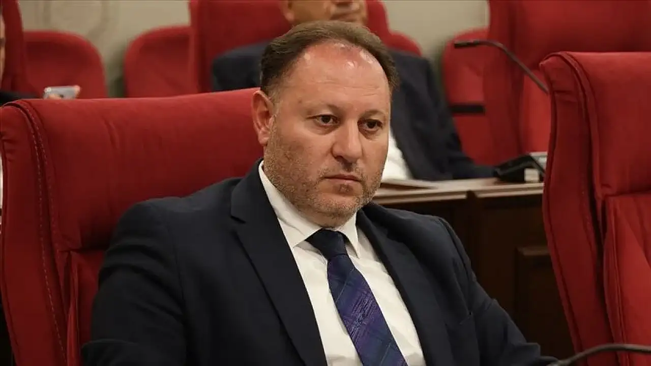 Güney Kıbrıs Egemenliğini İsrail'e Teslim Etti