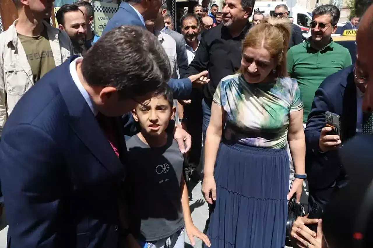 Bakan Tunç Bin Yıllık Kardeşliğimize Vurulan Hançerin Çıkarıldığı Dönemi Yaşıyoruz