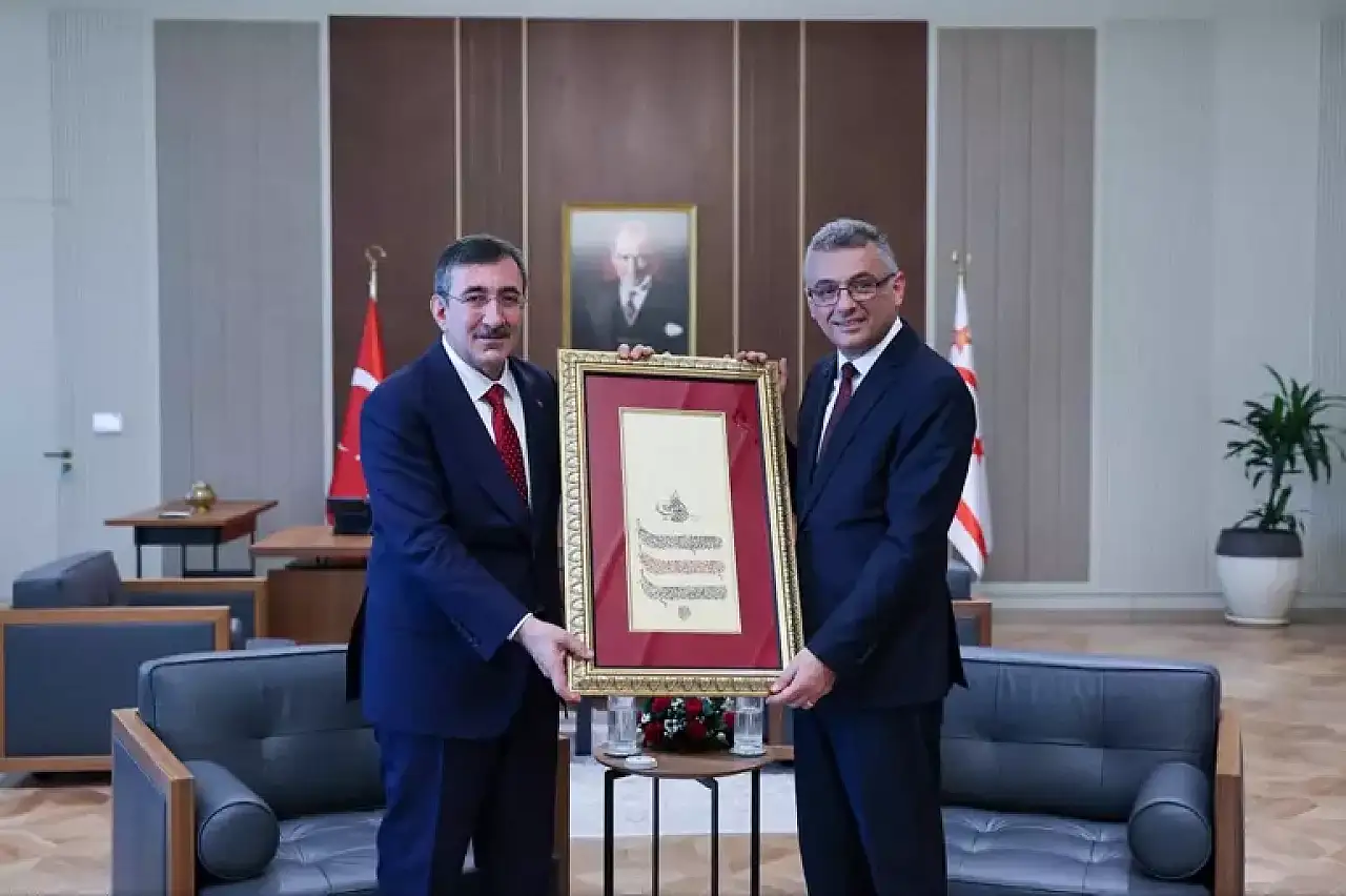 KKTC'de Cumhurbaşkanı Erhürman Görevi Devraldı