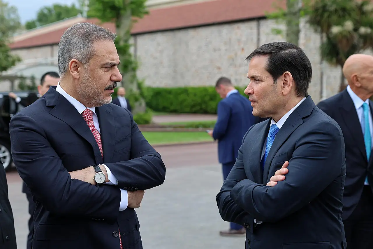 Türkiye- ABD- Ukrayna zirvesi toplandı! Trump ve Çin'den İstanbul açıklaması