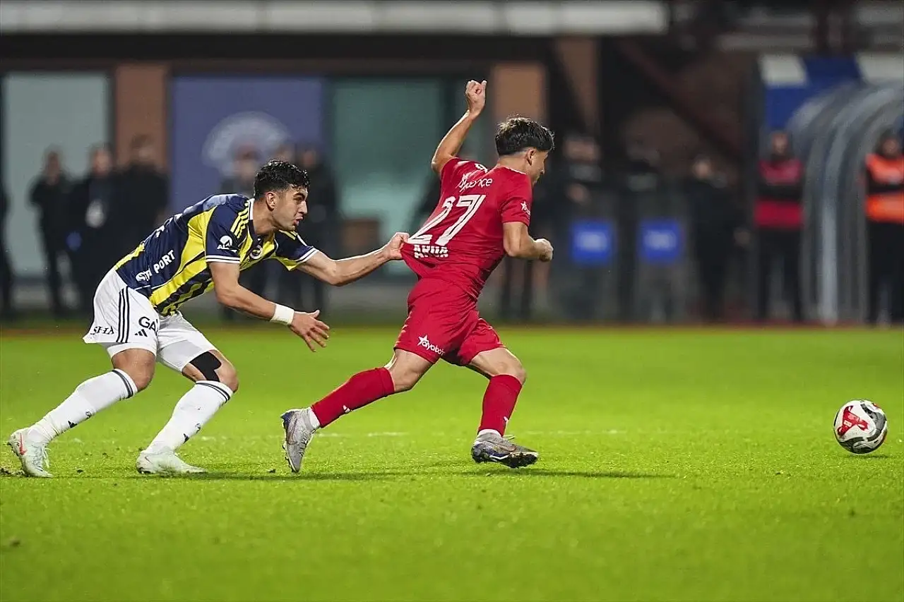 Fenerbahçe, Beyoğlu Yeni Çarşı Spor'u tek golle geçti