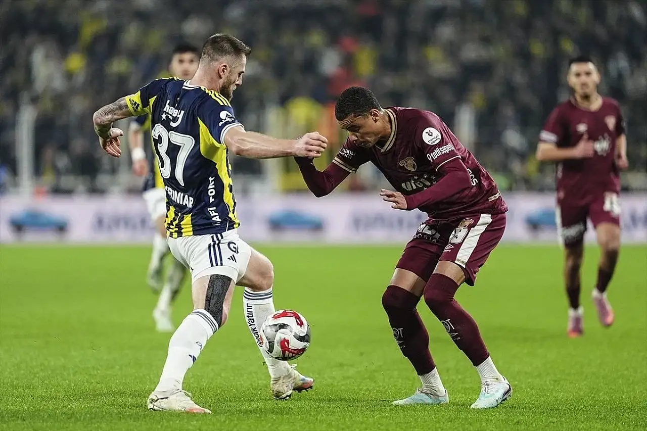 Fenerbahçe'den Göztepe Karşısında Kritik Puan Kaybı