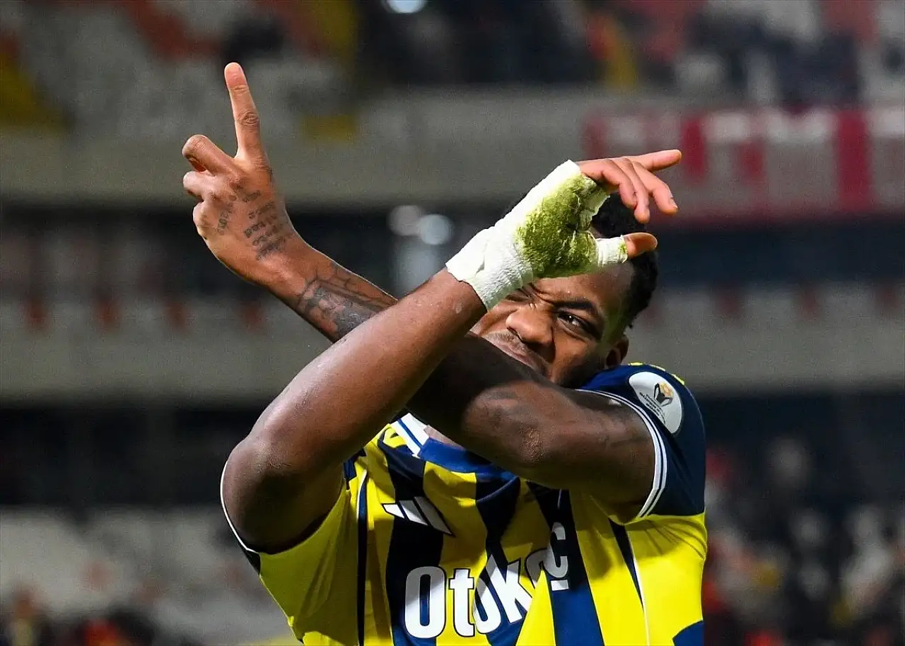 Samsunspor'u 2 Golle Geçen Fenerbahçe Süper Kupa'da Adını Finale Yazdırdı