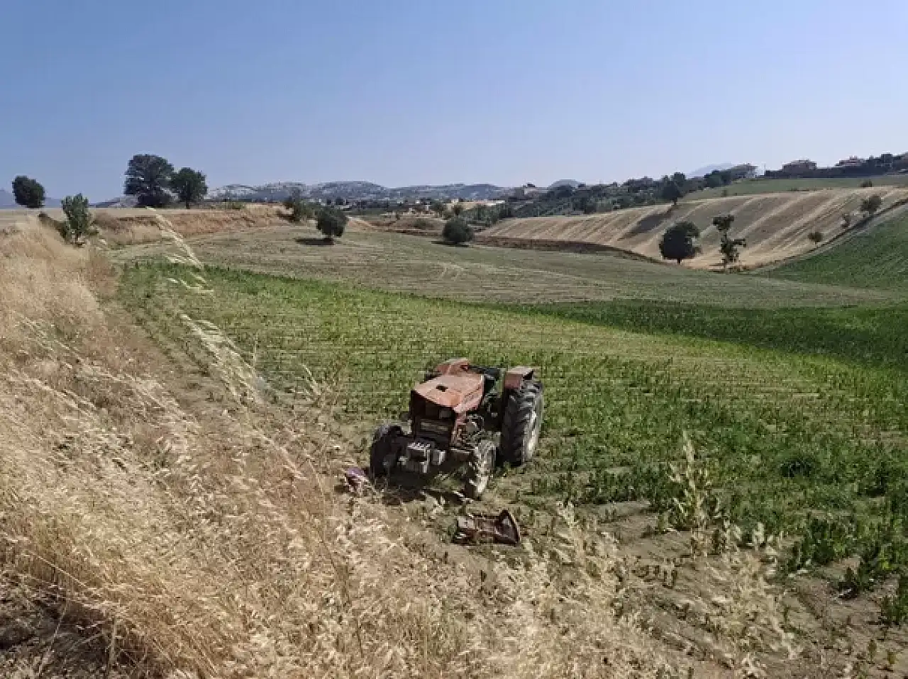 Traktör, tarlaya uçtu 16 yaşındaki Yusuf öldü