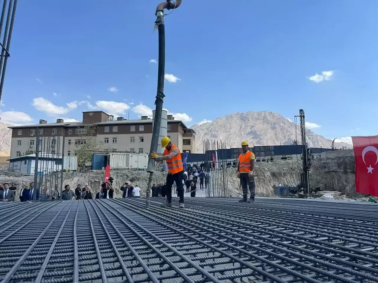 Bakan Tunç Bin Yıllık Kardeşliğimize Vurulan Hançerin Çıkarıldığı Dönemi Yaşıyoruz