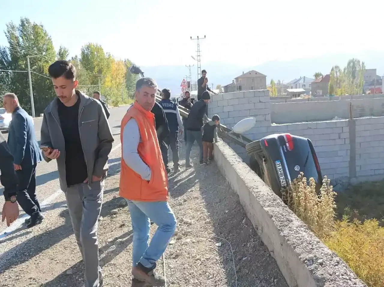 Düğün yolunda feci kaza