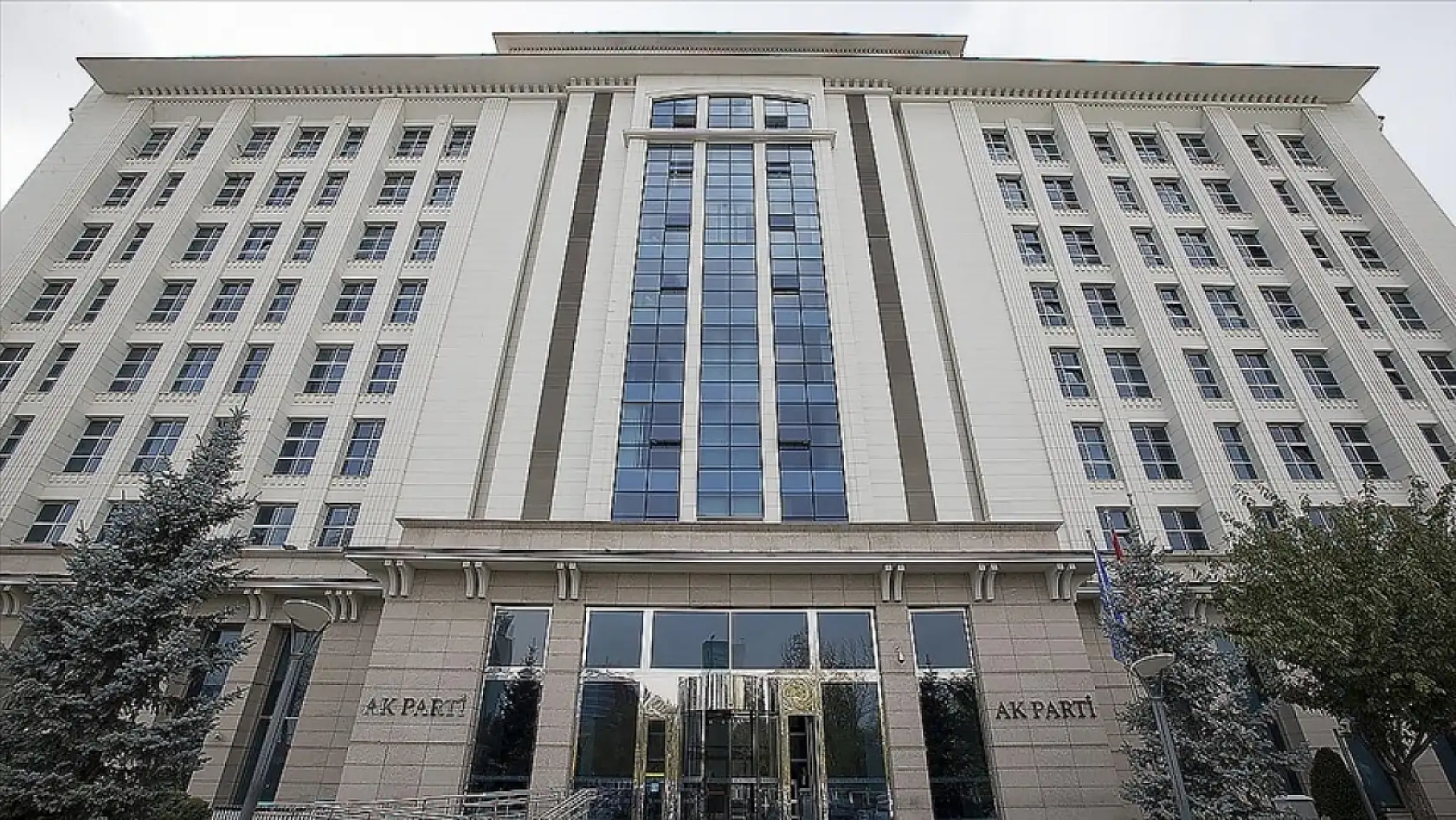 Cumhurbaşkanı Erdoğan'dan Partide ve Kabinede Büyük Değişiklik