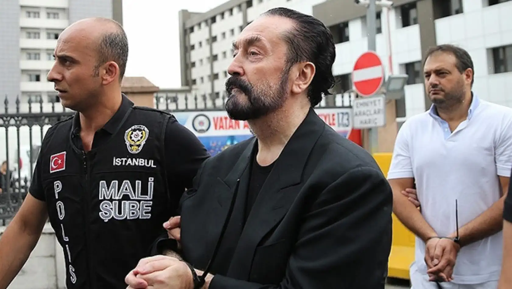 Adnan Oktar'a 8 bin 658 Yıl Hapis Cezası! Yargıtay Onadı