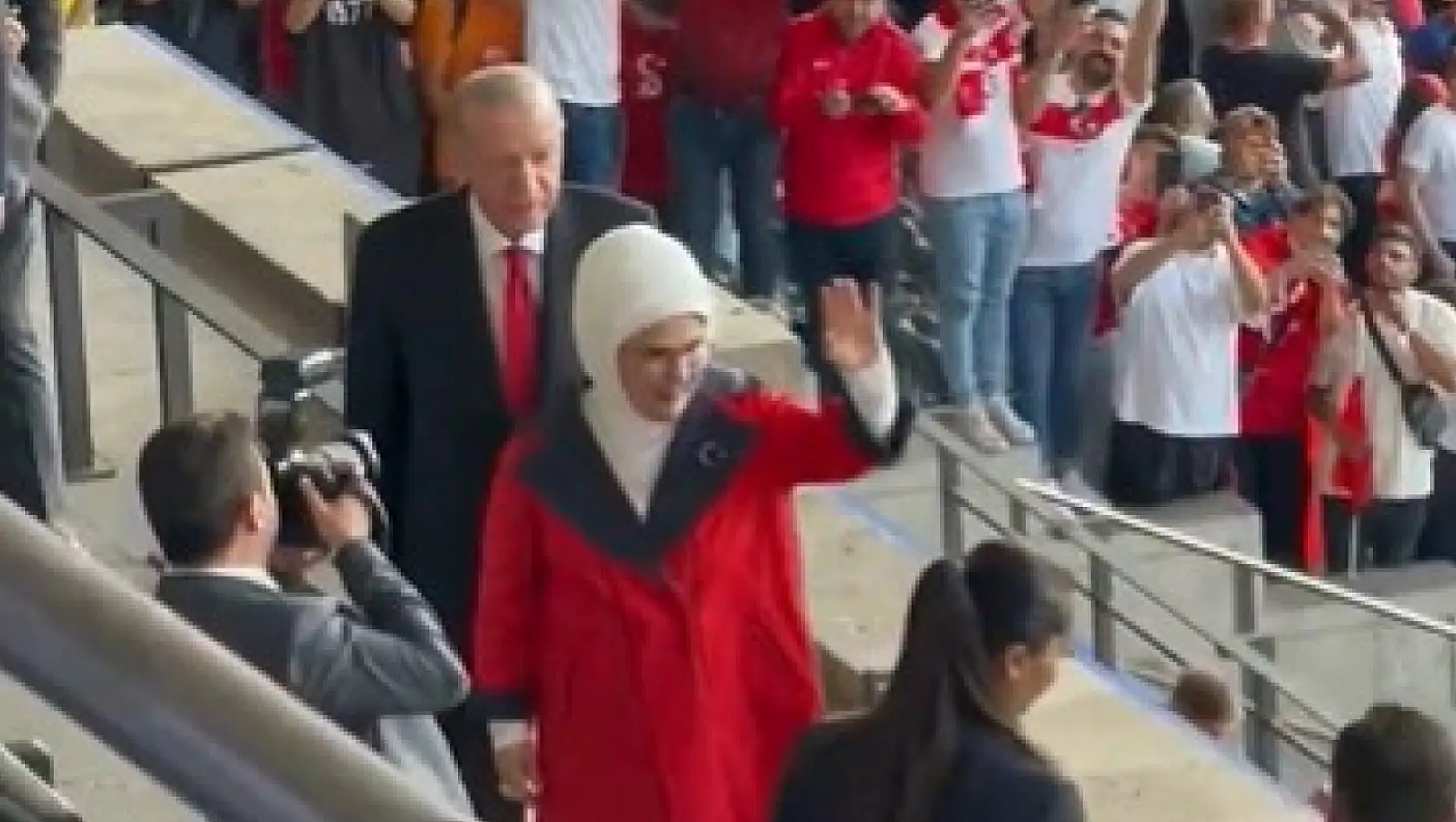 Cumhurbaşkanı Erdoğan ve Eşi Emine Erdoğan Berlin Stadyumu'nda