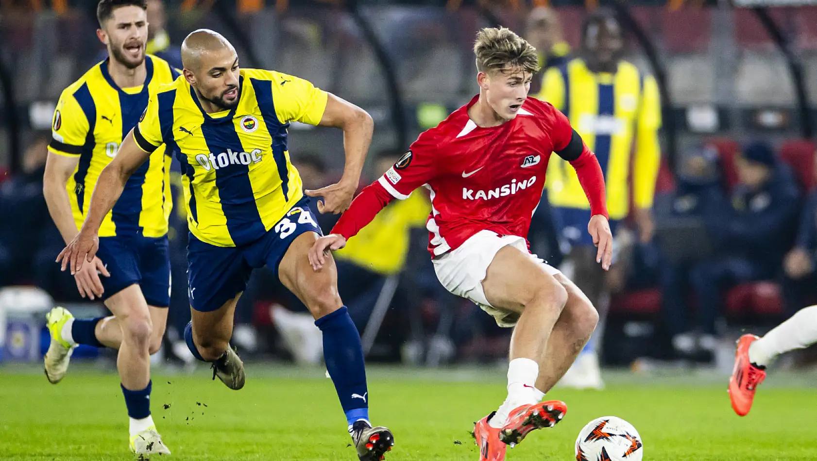 Fenerbahçe Hollanda'da Kabus Gördü! AZ Alkmaar: 3 - Fenerbahçe: 1