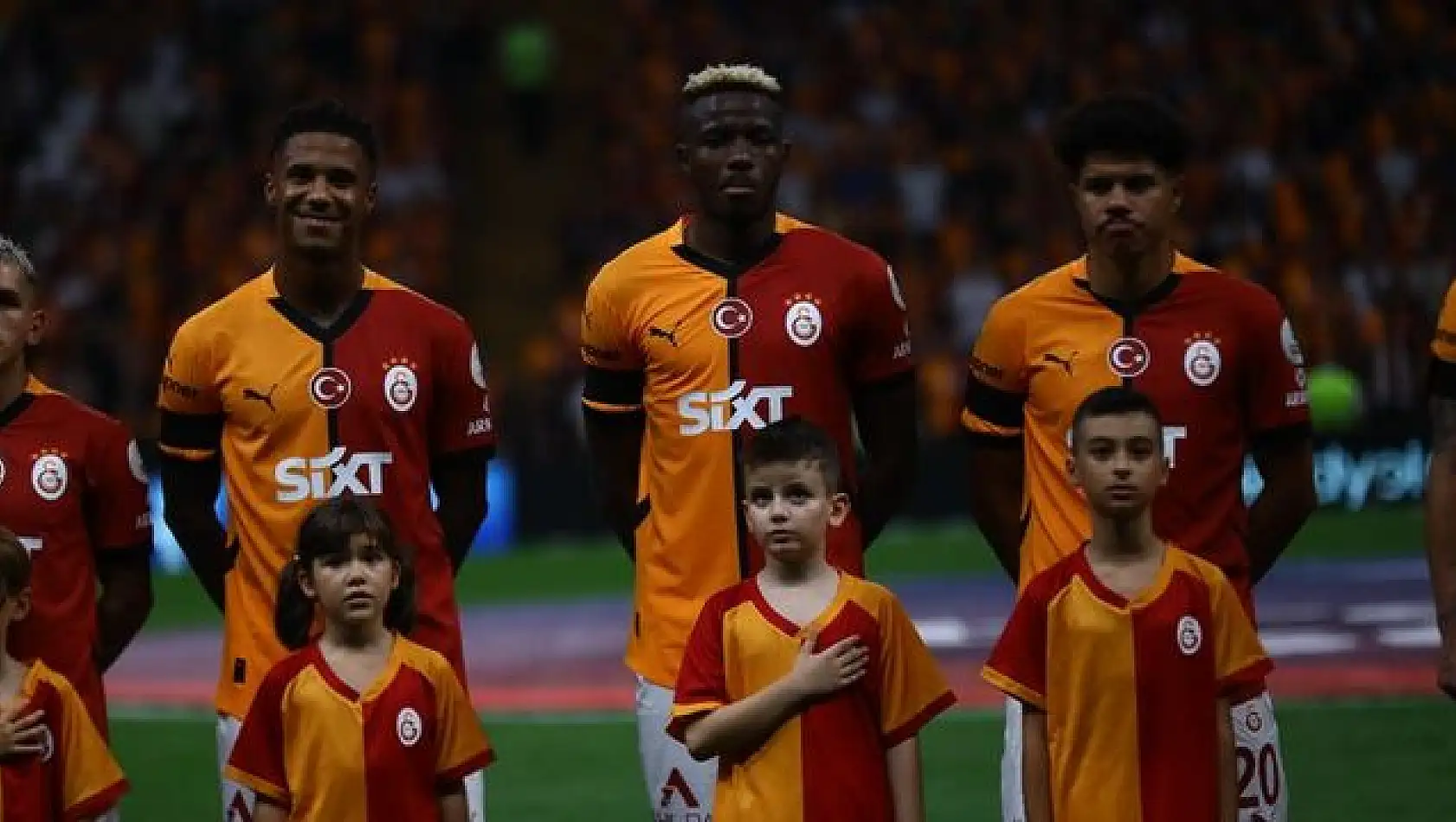 Galatasaray'da Osimhen ve Jakobs ilk maçına çıktı