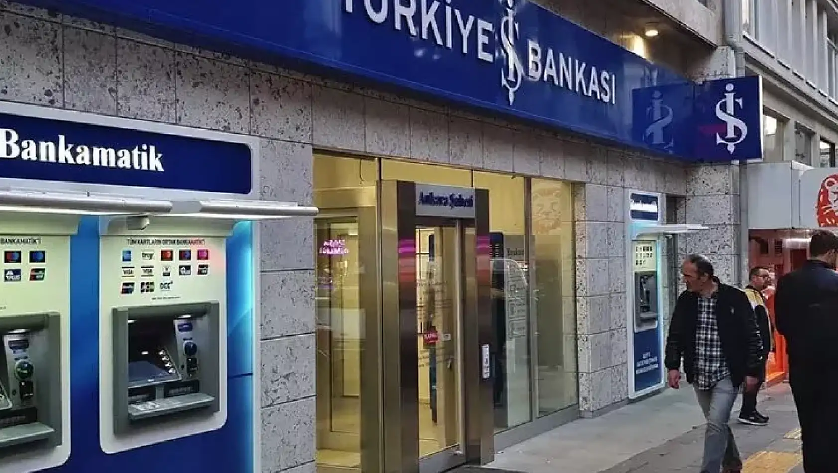 İş Bankası Uyardı! O Saatler Arası FAST İşlemleri Gerçekleşmeyecek