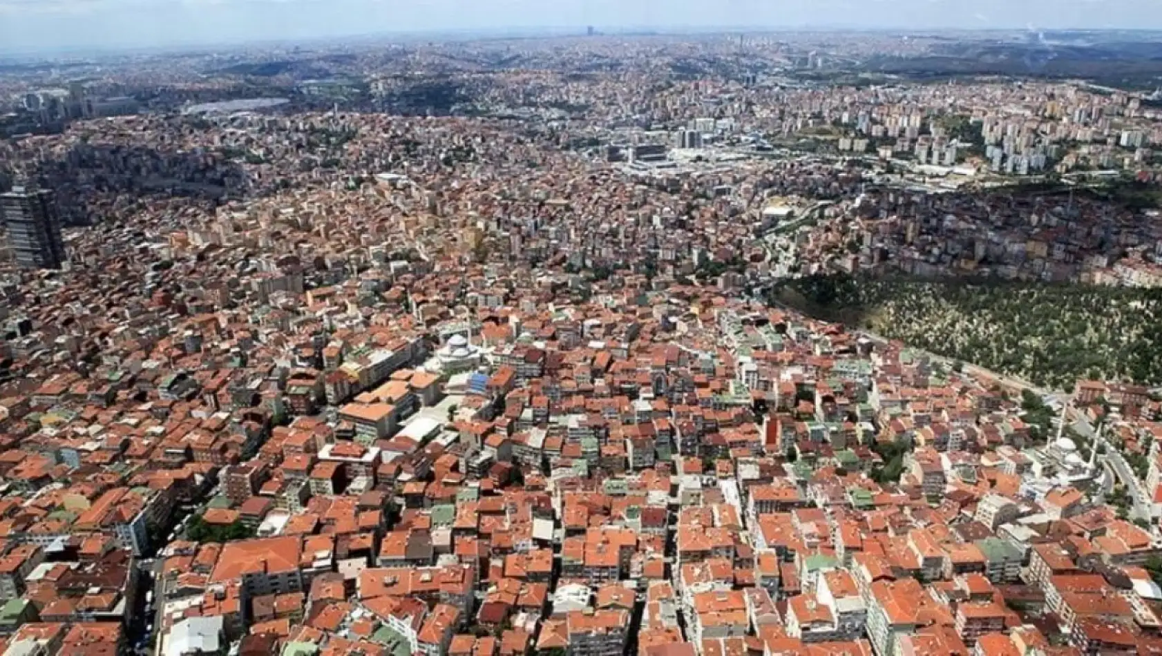 İstanbul'da Aniden Çökebilecek 50 Bin Bina Var!