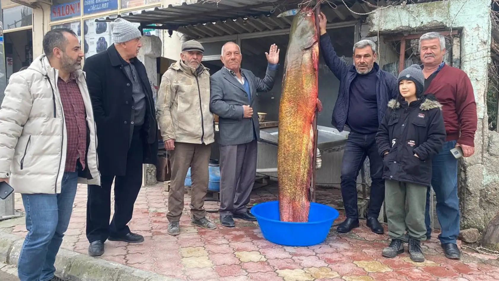 Piyango balıkçılara vurdu 37 bin liralık balık yakaladılar