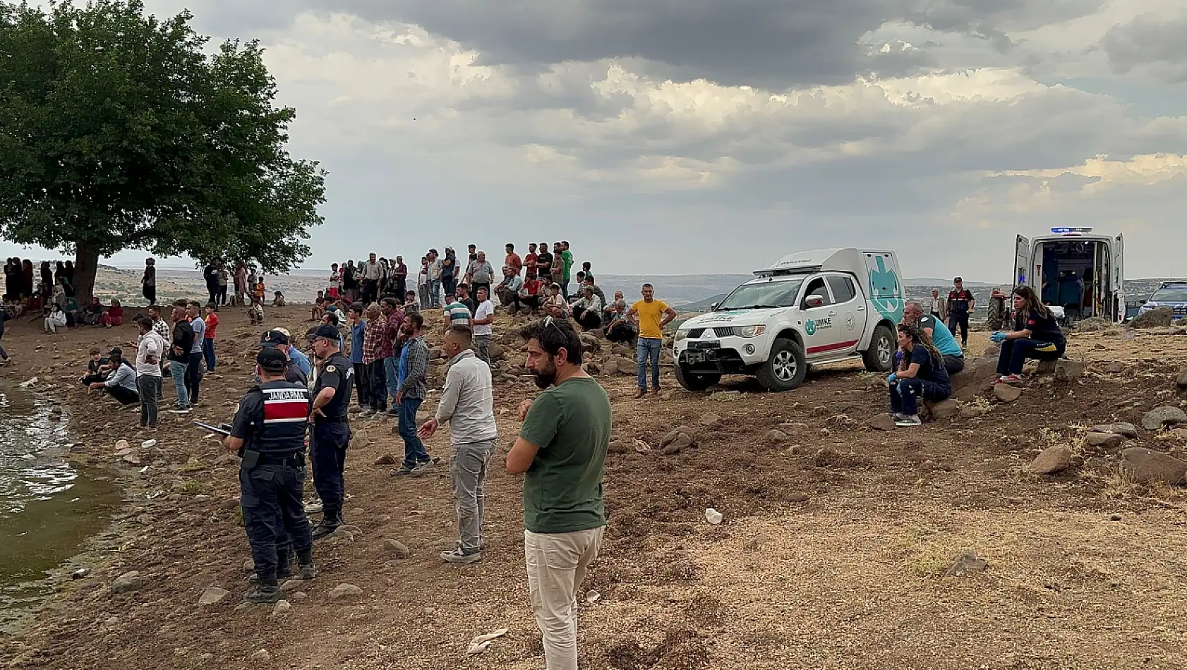 Serinlemek İçin Girdikleri Gölet Sonları Oldu: 1 Ölü 2 Kişi Kayıp!