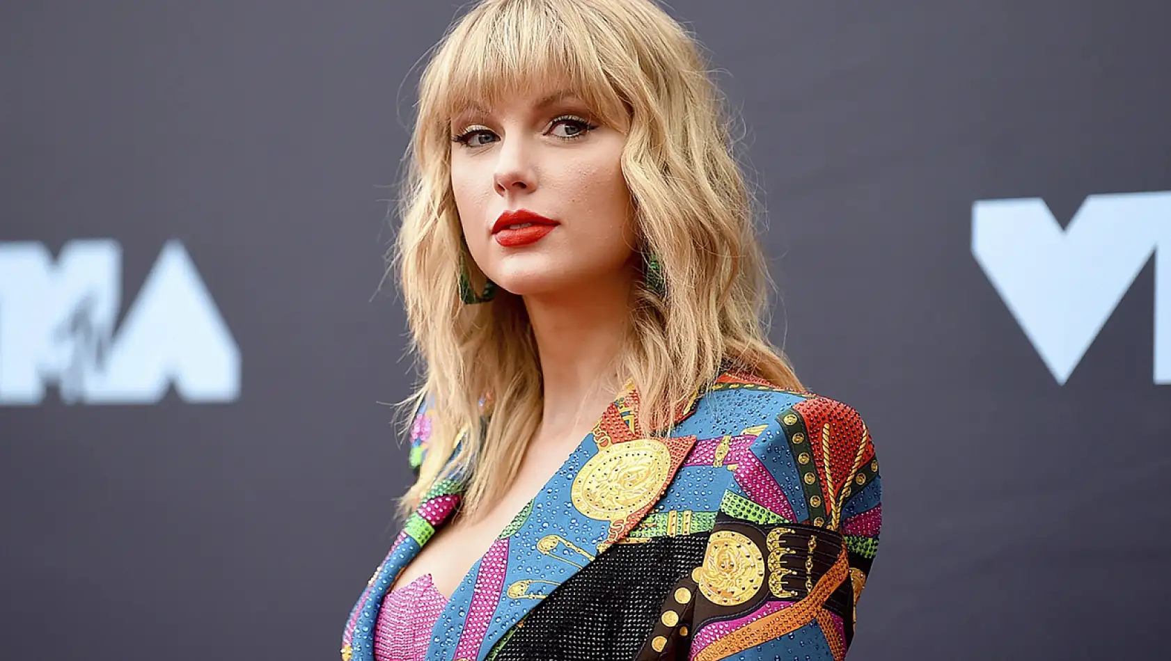 Taylor Swift Yeni Bir Rekor Kırdı